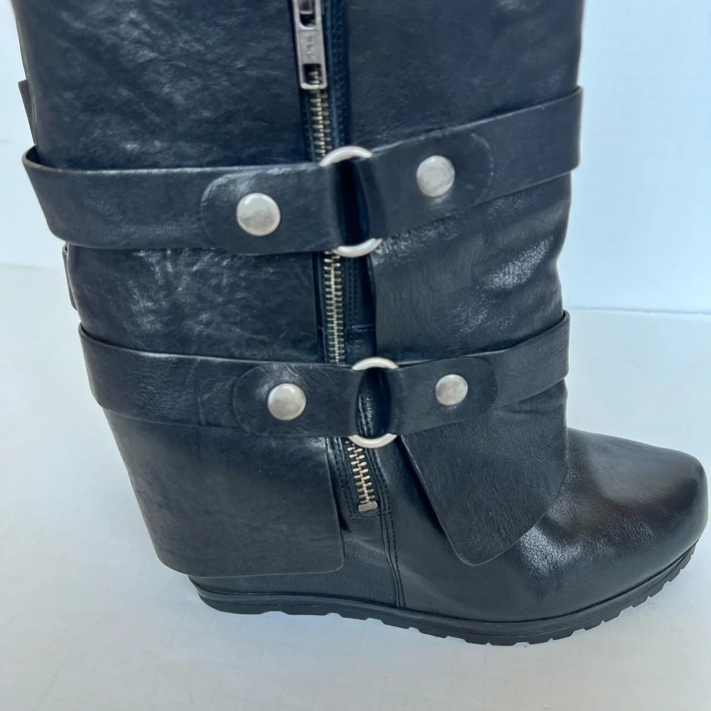 Vera Wang Lavender York Wedge Boots - Picture 12 of 15